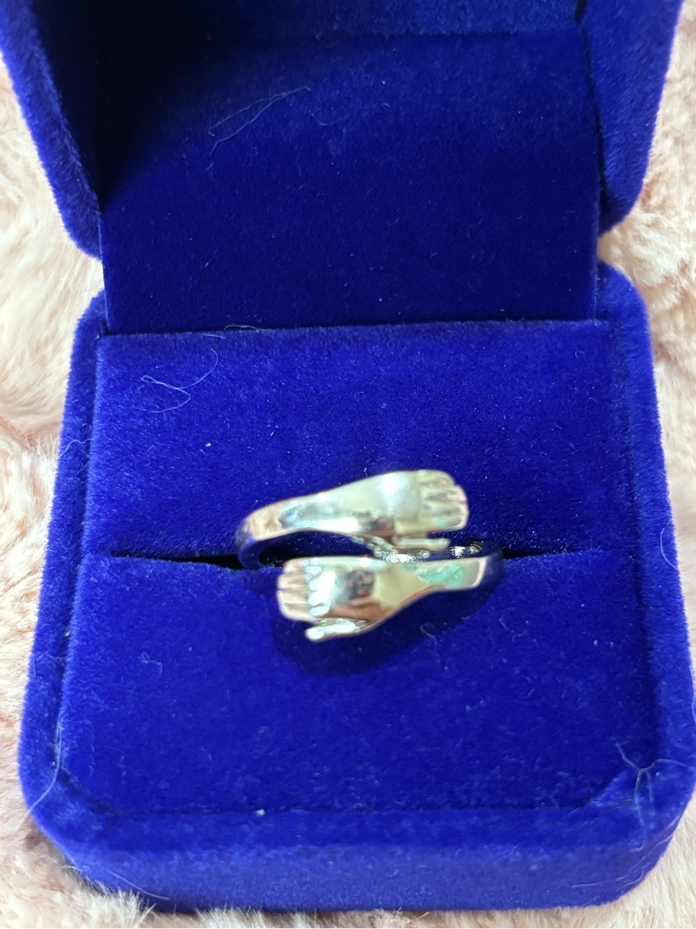 Stainless steel hand hug ring
